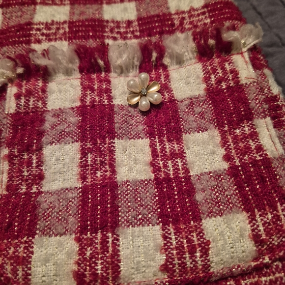 Stylish Red and White Checkered Coat with Bag - Picture 6 of 8